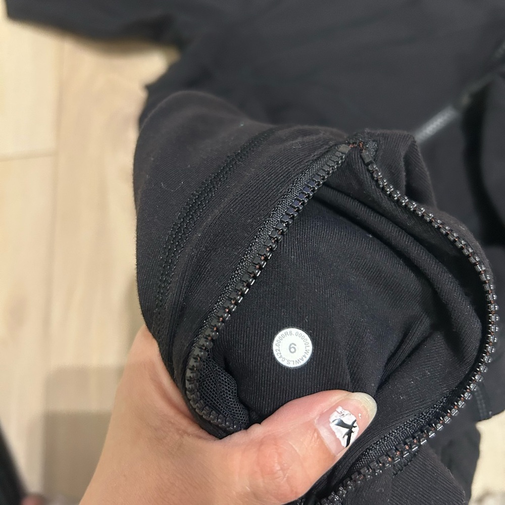 lululemon athletica Black define Jacket size 6 - Picture 5 of 5